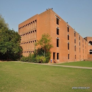 IIM-Ahmedabad Announces new 2 year Post Graduate Programme batches, Rise in Number of Women Candidates 