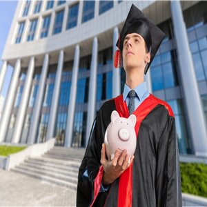 Different Ways to Finance your Studies Abroad