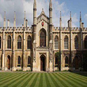 University of Cambridge Launches Free One Year Course for Disadvantaged Students