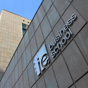 IE Business School ranks 12th in Executive MBA Financial Times Global Ranking; occupies Top position of 'Professional Experience' category