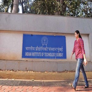 IIT Bombay Bags 49th Position, Followed by IIT Delhi (54) and IIT Madras (94) in QS World University Rankings 2021