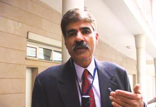 Dr. Pankaj Jalote Dr. Pankaj Jalote