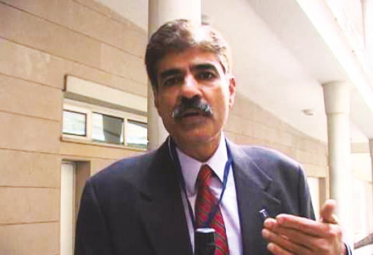 Dr. Pankaj Jalote Dr. Pankaj Jalote