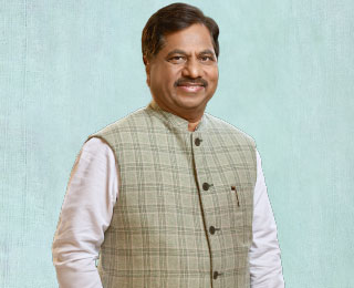 Dr Sanjay D Patil